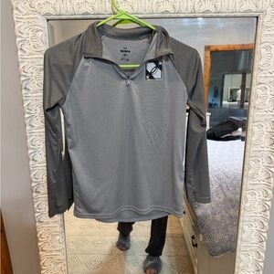 Boy’s Under Armour Light Gray Quarter-Zip Top